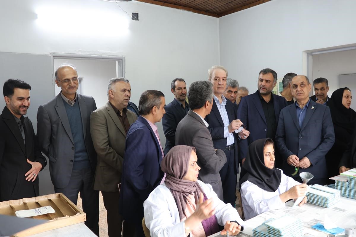 استاندار در بازدید از مرکز نوغانداری گیلان:  تحقیقات، کلید شکوفایی صنعت نوغانداری است