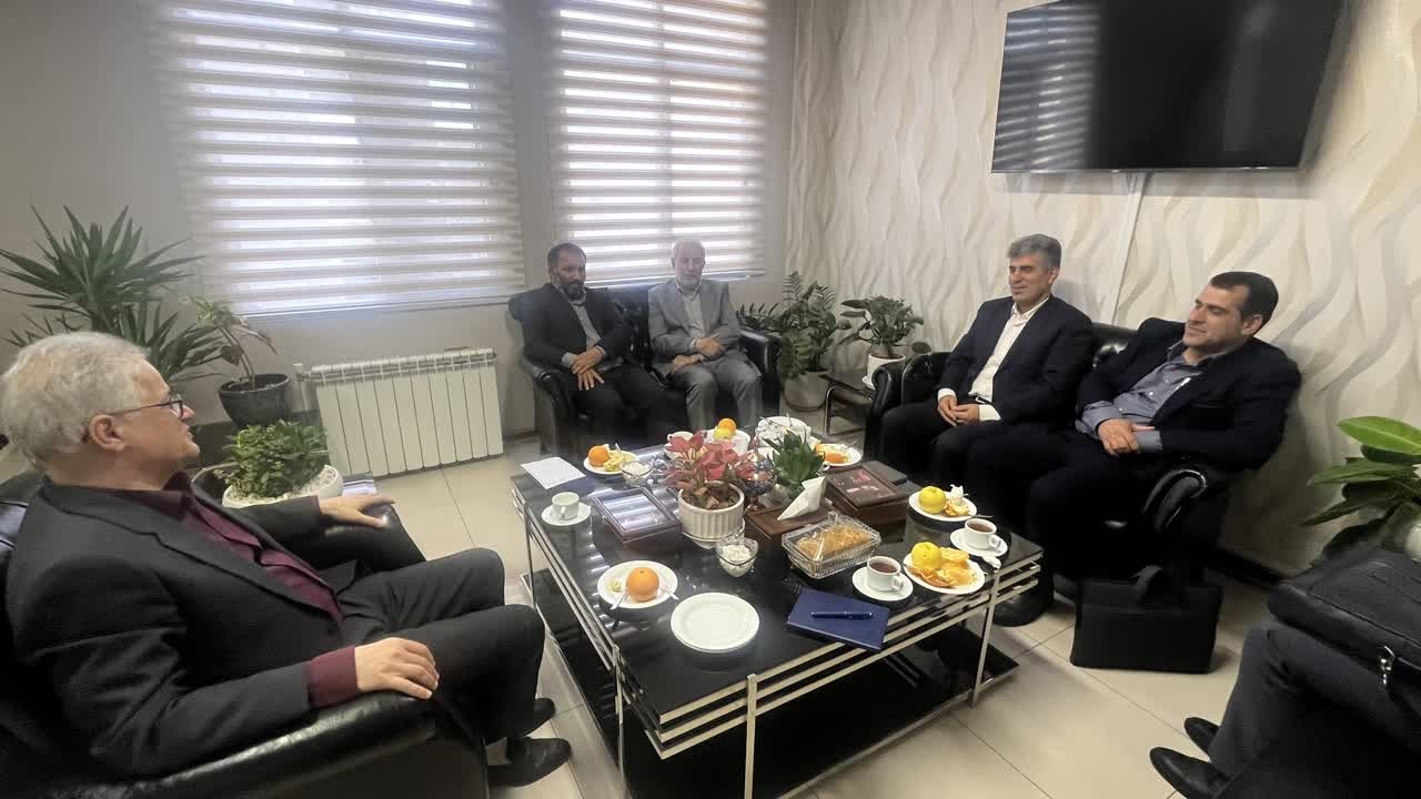 جلسه شورای مدیران در سازمان جهاد کشاورزی استان گیلان