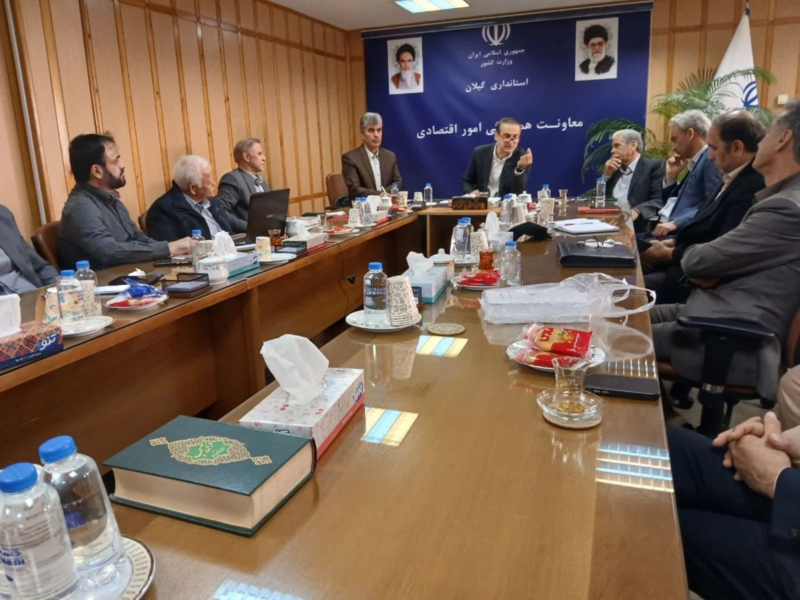 دیدار اعضای انجمن گیاهان دارویی کشور با معاون اقتصادی استاندار گیلان