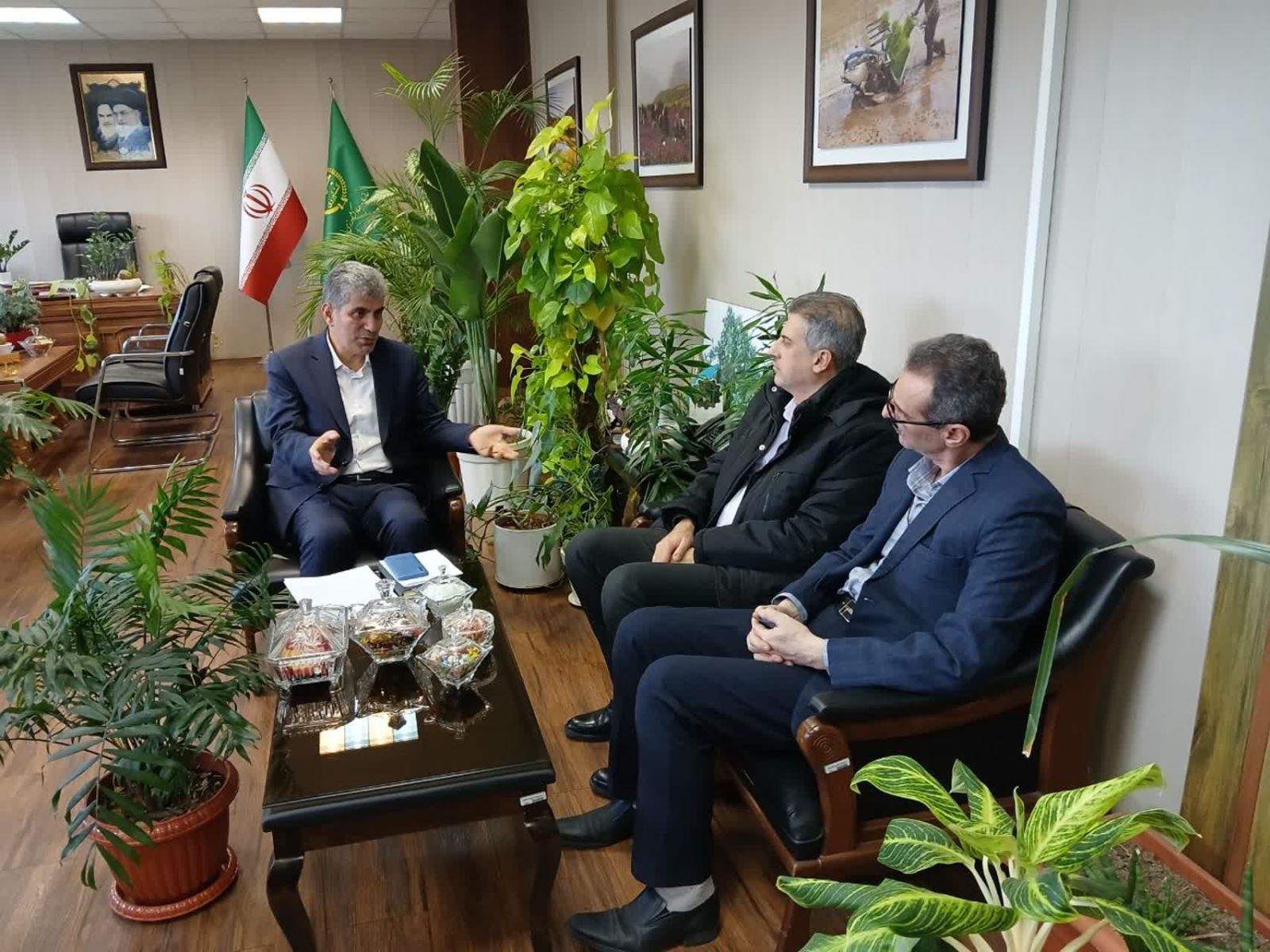 دیدار رئیس سازمان جهاد کشاورزی گیلان با مدیرحوزه دفتر بازرسی، ارزیابی عملکرد و رسیدگی به شکایات وزارت جهاد کشاورزی