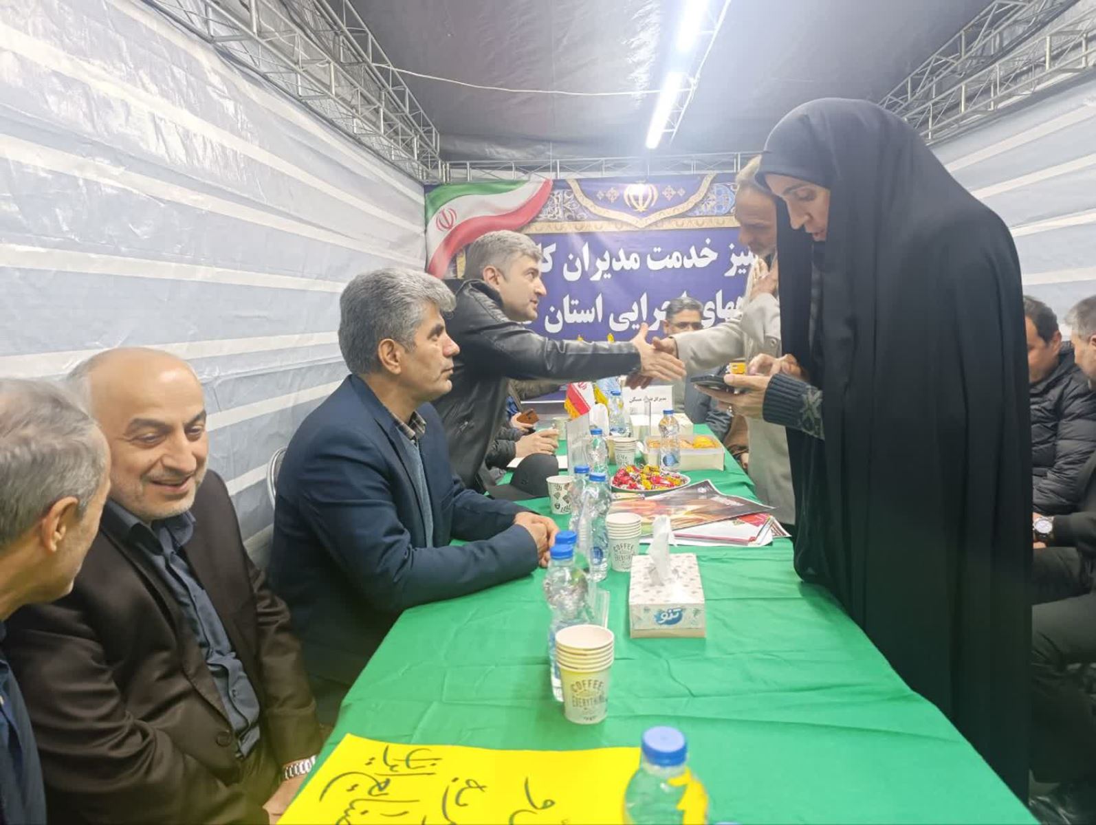 برگزاری میز خدمت مدیران کل دستگاه‌های اجرایی در شهرداری رشت